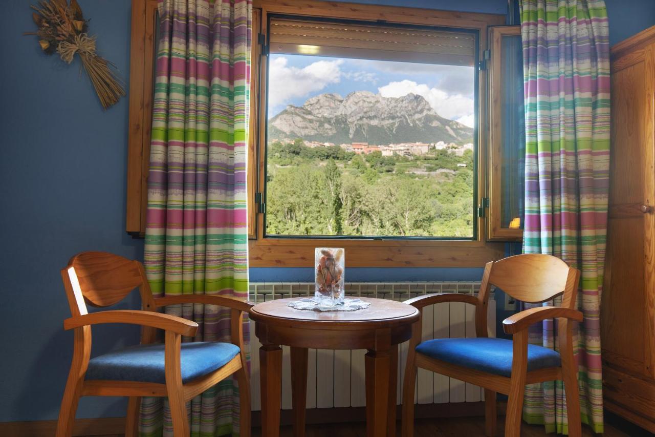 Hotel Cinca *